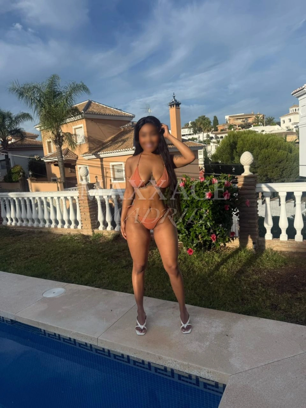 Electra escort colombiana Madrid Maxxage Madrid